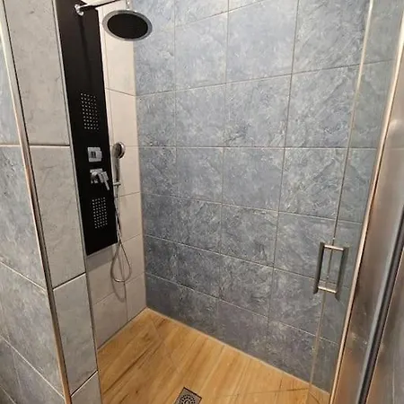 4 Places Apartman *